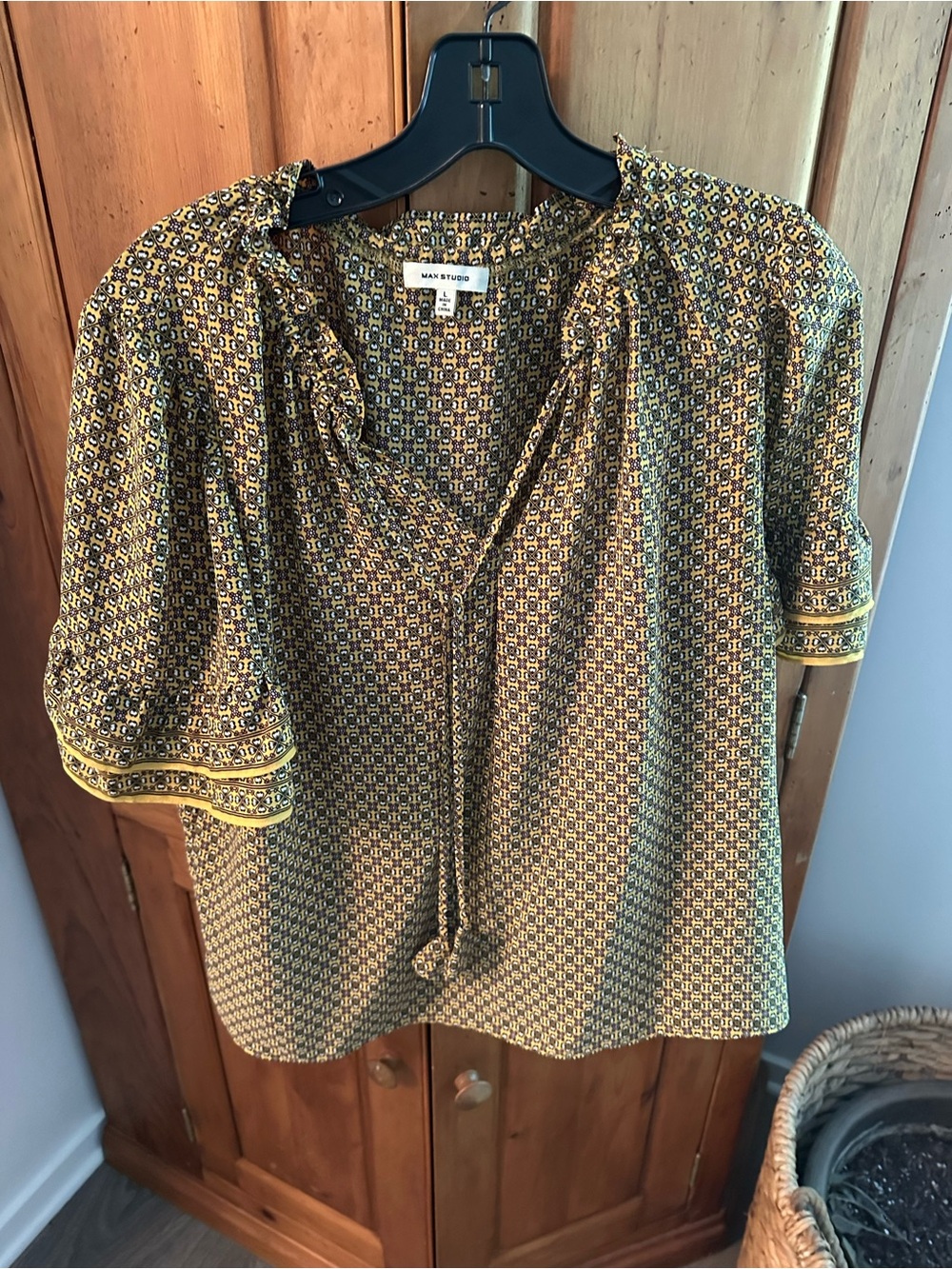 Max studio Printed Tie-Neck Blouse